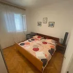 Daire Ivica House