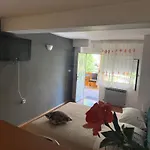 Daire Ivica House