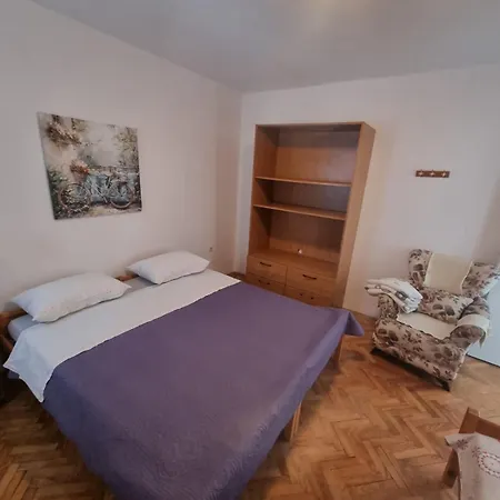 Ivica House *