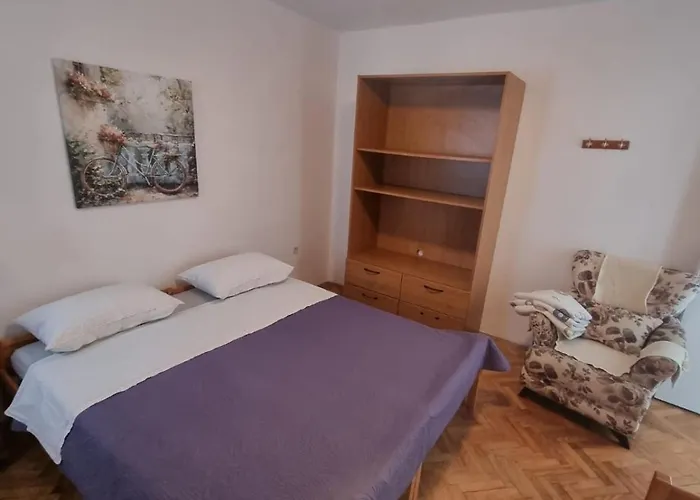 Ivica House *