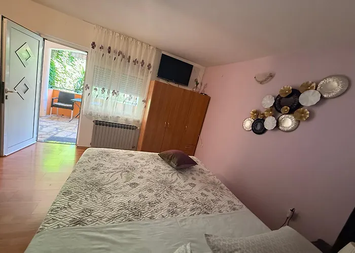 Apartment Ivica House *